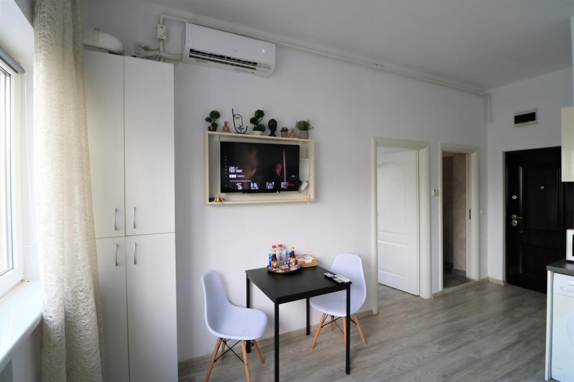 Cozy Deluxe Apartment - Old Town - Free Minibar Boekarest Buitenkant foto